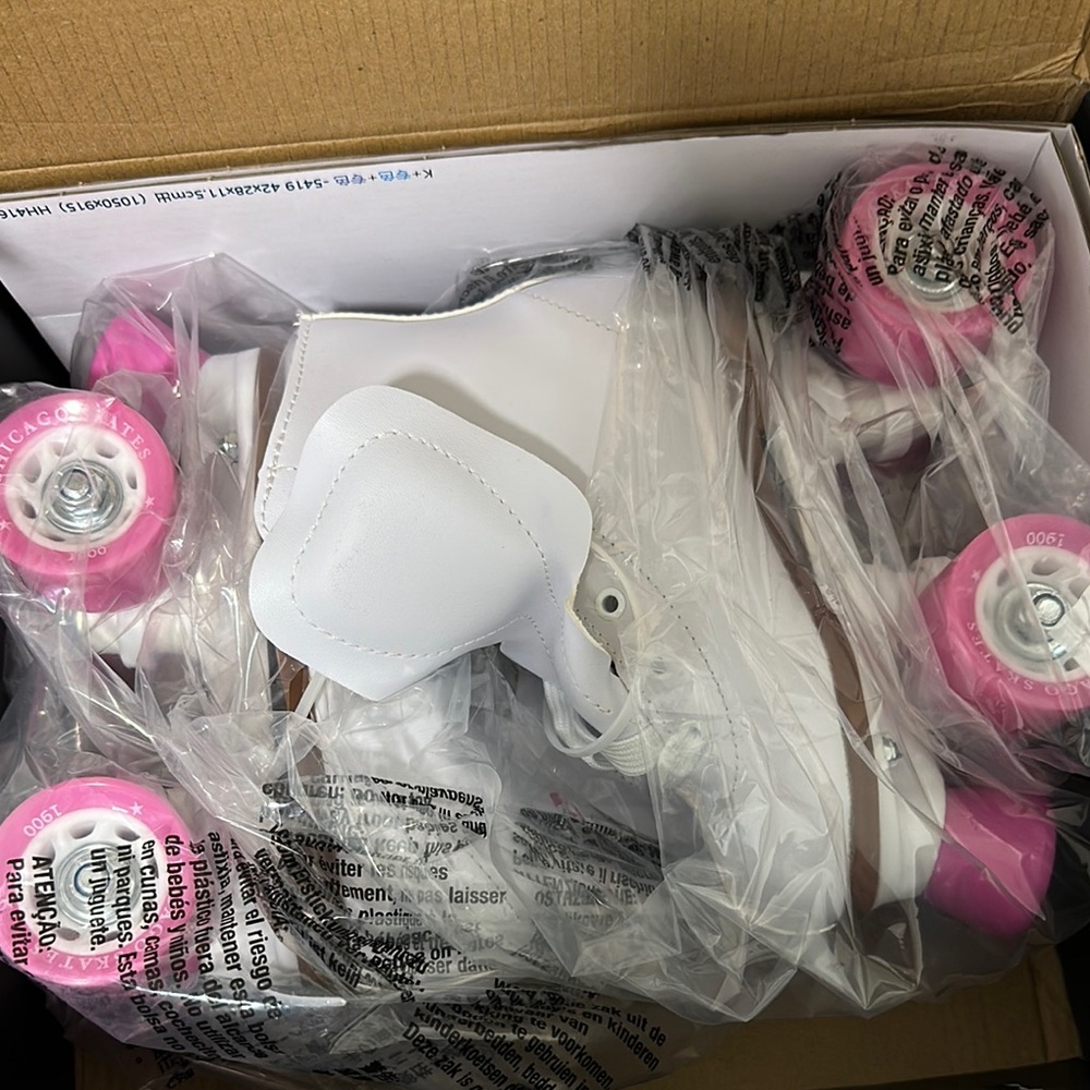 Kids new girls roller skates 🛼 - Picture 5 of 7